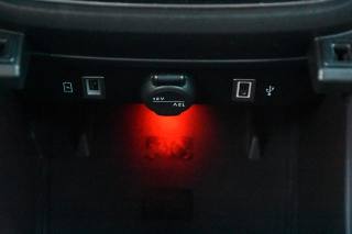 JEEP Avenger usata, con USB