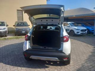 RENAULT Captur usata, con Sedile posteriore sdoppiato