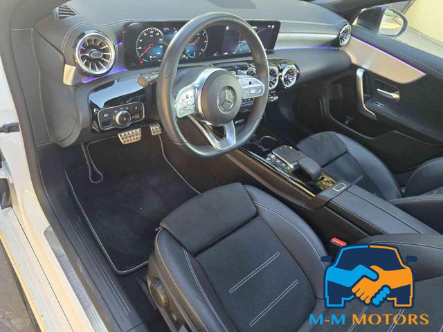 MERCEDES-BENZ CLA 200 usata, con Park Distance Control