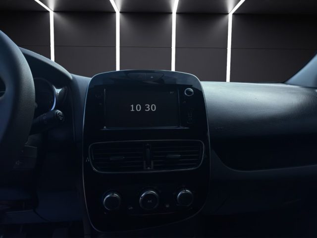 RENAULT Clio usata, con Bluetooth