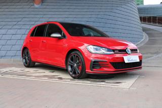 VOLKSWAGEN Golf GTI usata, con Airbag