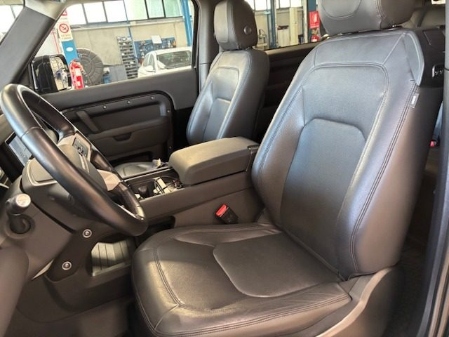 LAND ROVER Defender usata, con Controllo trazione