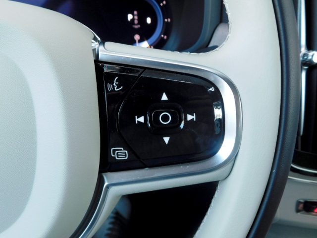 VOLVO S90 usata, con Monitoraggio pressione pneumatici