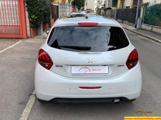 PEUGEOT 208 usata, con Autoradio