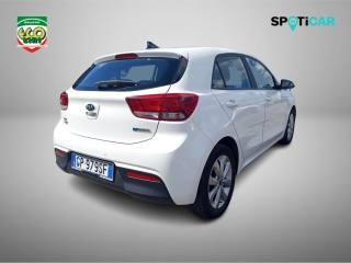 KIA Rio usata, con Bluetooth