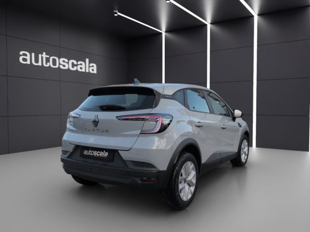 RENAULT Captur usata, con Autoradio
