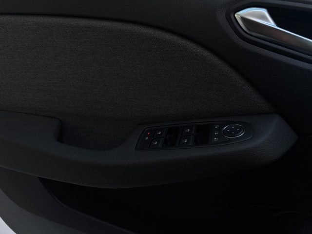RENAULT Clio usata, con Controllo automatico clima