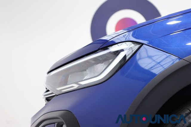 VOLKSWAGEN Taigo usata, con USB