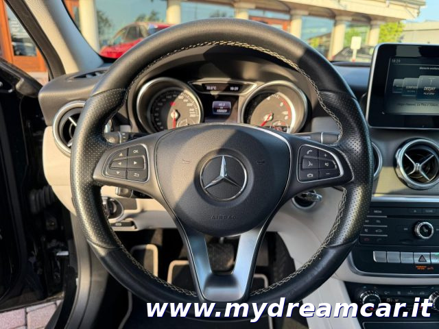 MERCEDES-BENZ GLA 200 usata, con Climatizzatore