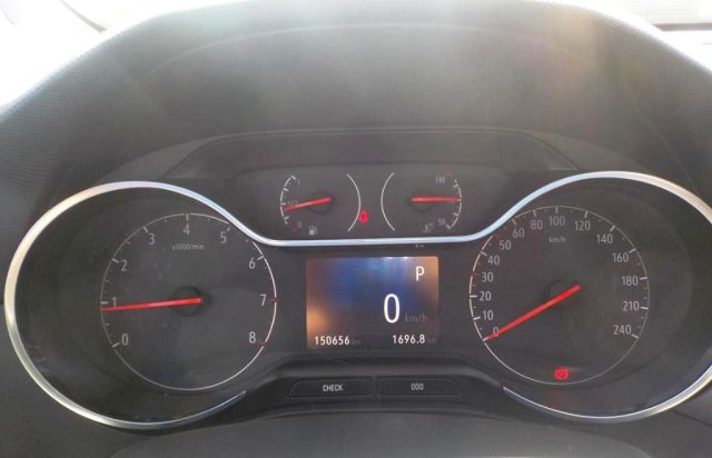 OPEL Crossland X usata, con Chiusura centralizzata telecomandata
