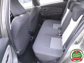 TOYOTA Yaris usata 10