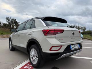 VOLKSWAGEN T-Roc usata, con Sistema di parcheggio automatico