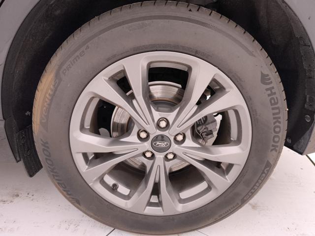FORD Kuga usata, con Luci diurne