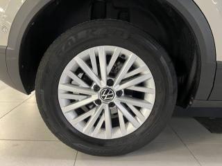 VOLKSWAGEN T-Roc usata, con USB