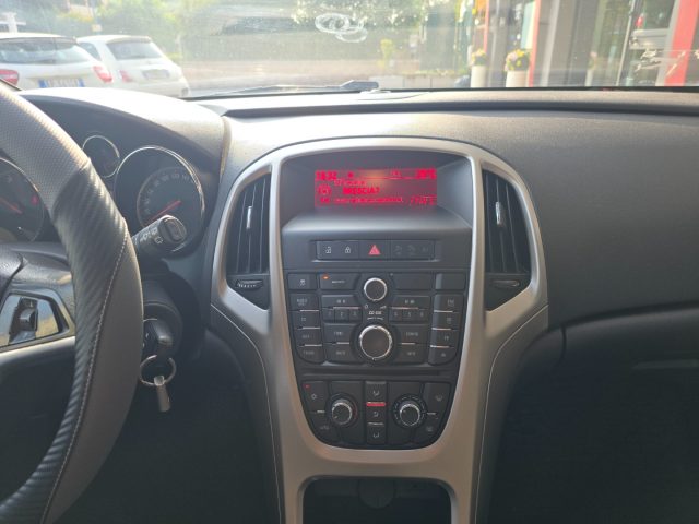 OPEL Astra usata, con Servosterzo