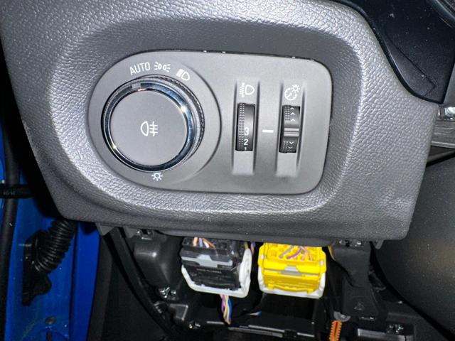 OPEL Corsa usata, con Immobilizzatore elettronico