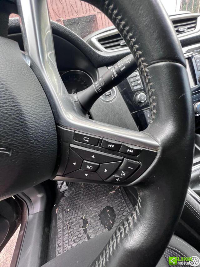 NISSAN Qashqai usata, con Sound system