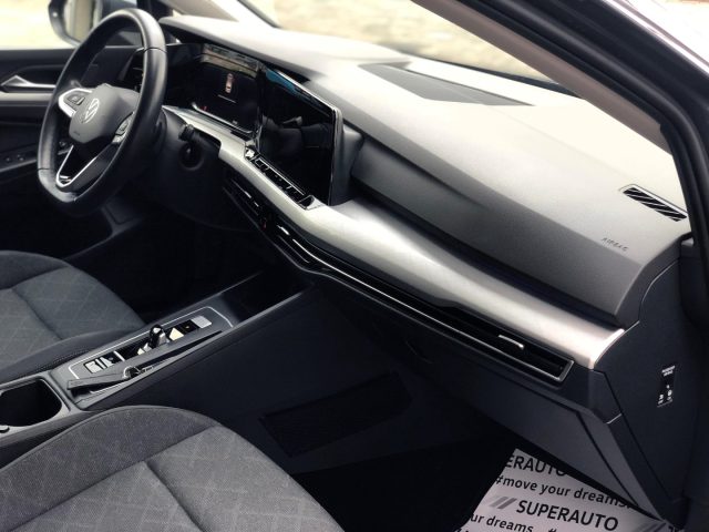 VOLKSWAGEN Golf usata, con Sensori di parcheggio anteriori