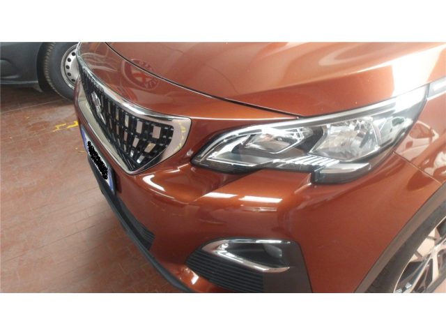PEUGEOT 3008 usata, con Airbag