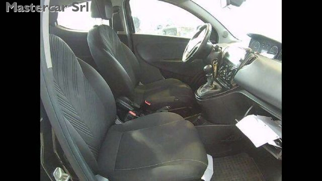 LANCIA Ypsilon usata, con Chiusura centralizzata