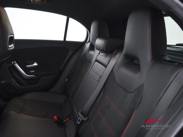 MERCEDES-BENZ A 200 usata 9