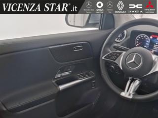 MERCEDES-BENZ GLA 200 usata, con Chiusura centralizzata