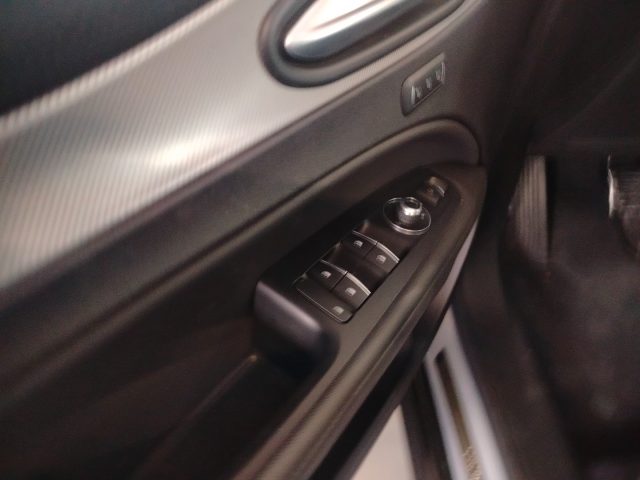 ALFA ROMEO Stelvio usata, con Bluetooth