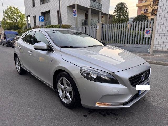 VOLVO V40 usata, con Alzacristalli elettrici