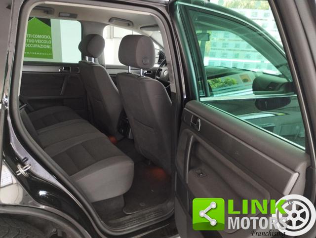 VOLKSWAGEN Touareg usata, con Servosterzo