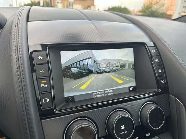 JAGUAR F-Type usata, con Leve al volante