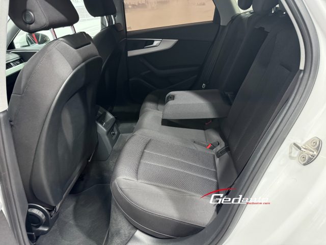 AUDI A4 usata, con Controllo trazione