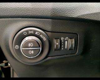 JEEP Compass usata, con Sedile posteriore sdoppiato