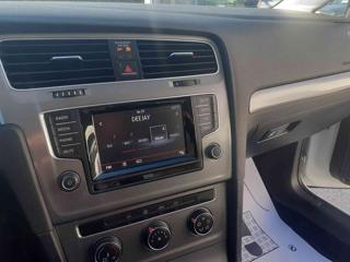 VOLKSWAGEN Golf usata, con Airbag testa