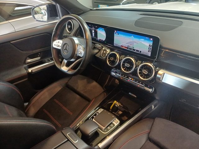 MERCEDES-BENZ GLB 200 usata, con Fari LED