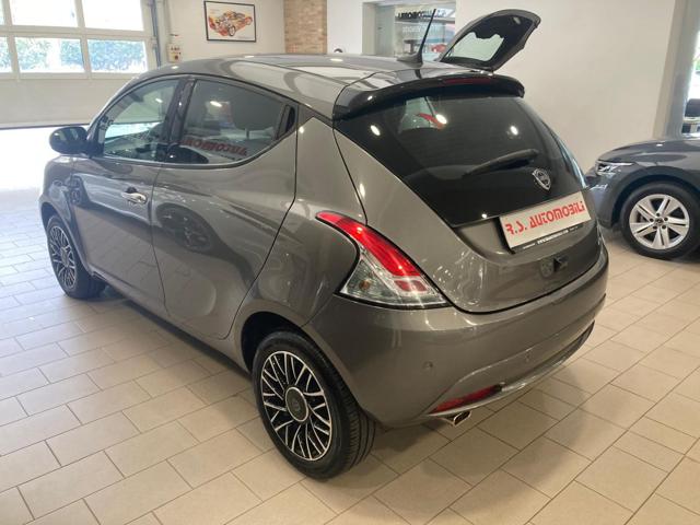 LANCIA Ypsilon usata, con Airbag Passeggero