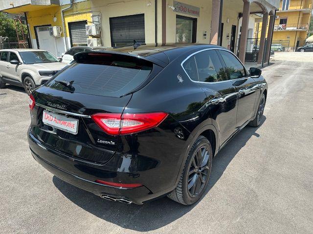 MASERATI Levante usata, con Cerchi in lega