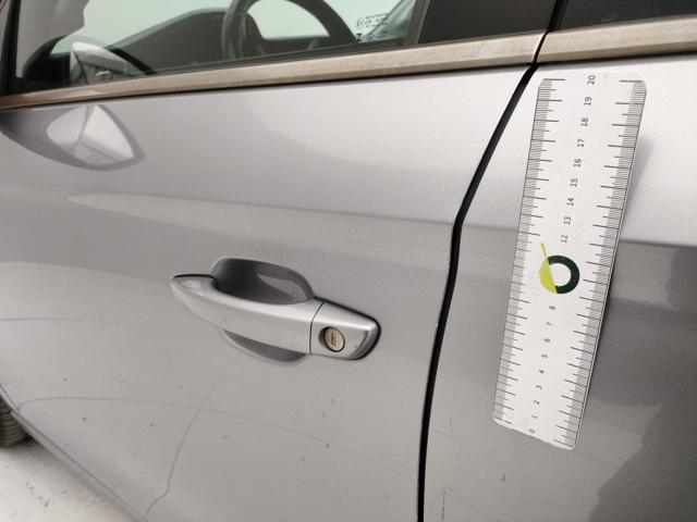 OPEL Corsa usata, con Luce d