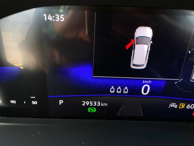 VOLKSWAGEN T-Roc usata, con USB