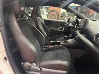 TOYOTA Yaris usata, con ESP