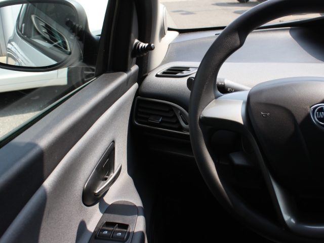 LANCIA Ypsilon usata 20