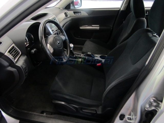 SUBARU Impreza usata, con Autoradio