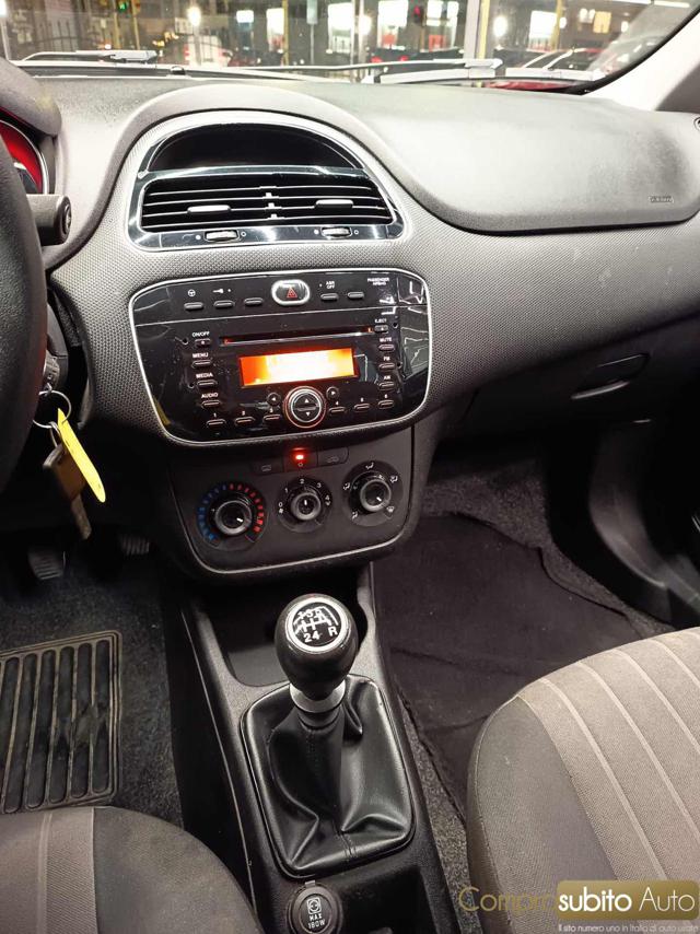 FIAT Punto usata 21