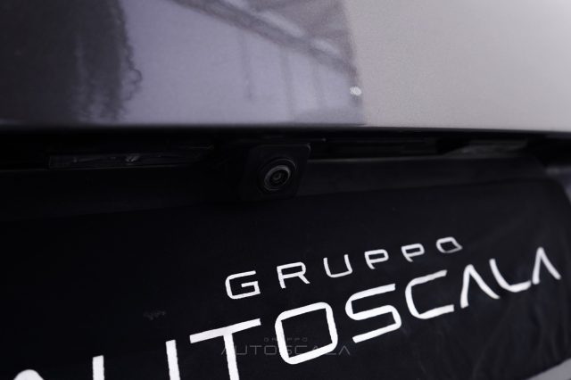 PEUGEOT 5008 usata 32