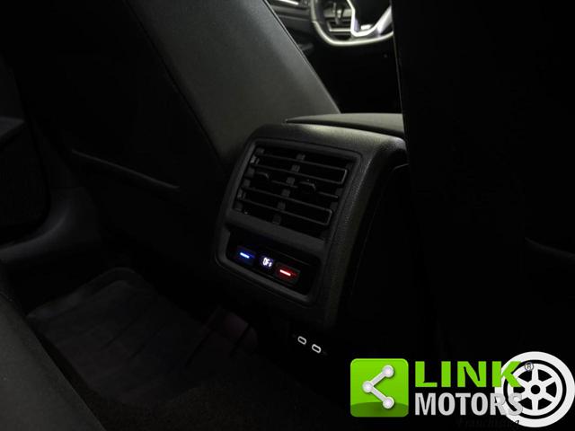 VOLKSWAGEN Golf usata, con Luci diurne