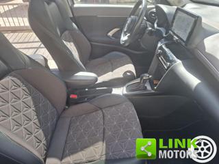 TOYOTA Yaris Cross usata, con Sedile posteriore sdoppiato