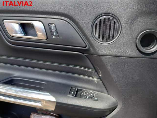 FORD Mustang usata, con Fari LED