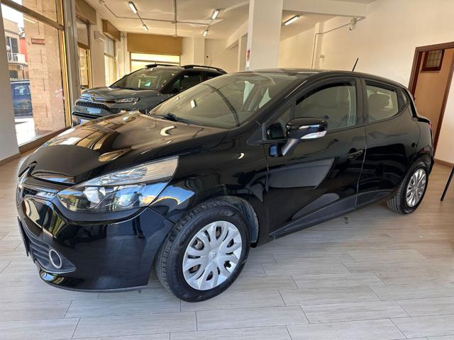 RENAULT Clio usata, con Airbag