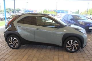 TOYOTA Aygo X usata, con Airbag testa