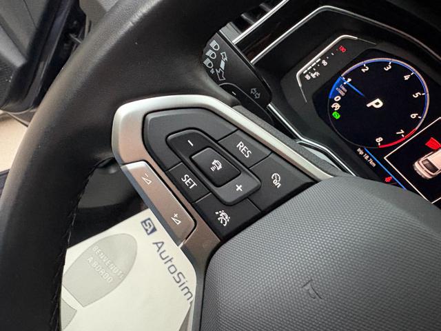 VOLKSWAGEN Taigo usata, con Touch screen