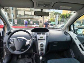 TOYOTA Yaris usata, con Boardcomputer